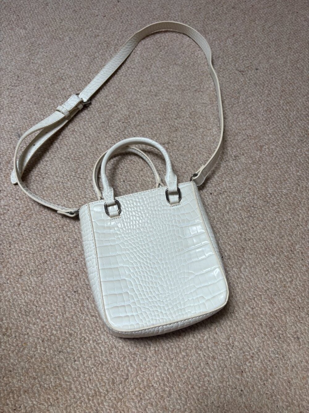 White Embossed Faux-Leather Crossbody Purse - Picture 5 of 5